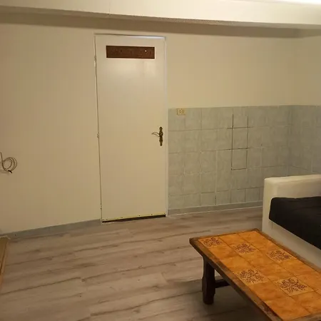 Joli Independant Holiday home *